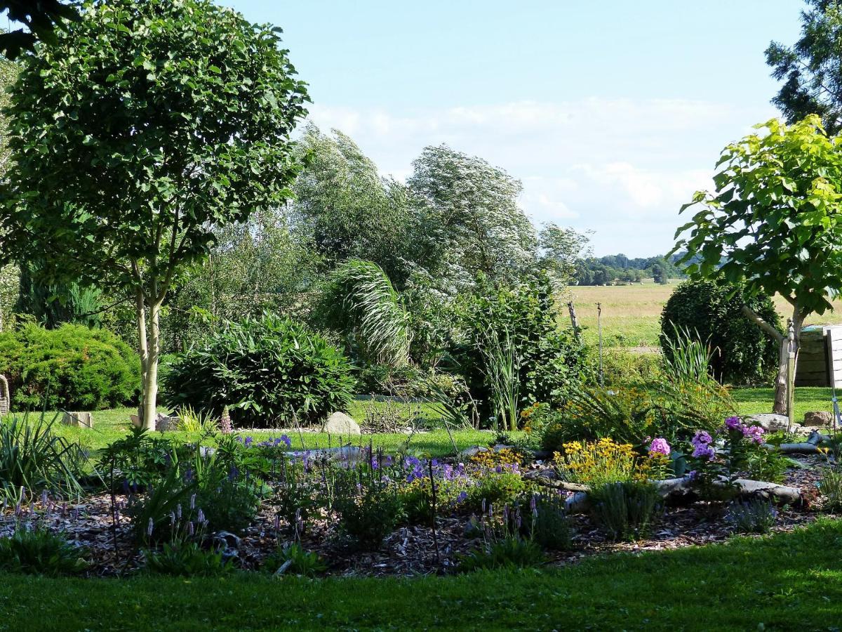 "Balmgarten" Im Naturpark Usedom, Bio Solarhaus Mit Grossem Garten Exterior photo